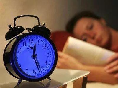 假期熬夜伤身伤神又伤肝，除了补觉，你还可以这样做......
