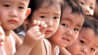 荆州市去年出生7.38万人 二孩占据“半壁江山”