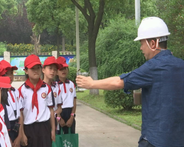 荆州各地开展世界环境日主题宣传活动