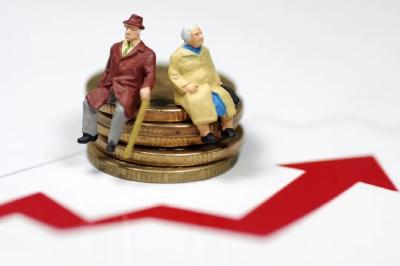 11省市上调最低工资标准 这将如何影响你的“钱袋子”？