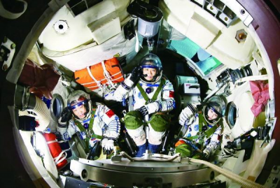 V视丨荆州庆祝改革开放四十周年：历史的足音2013