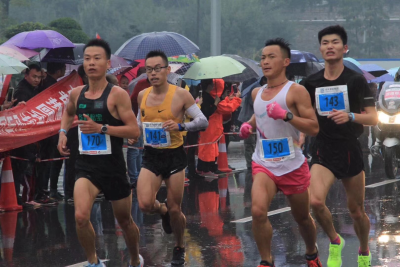 雨中开跑，盘点“荆马”之最！