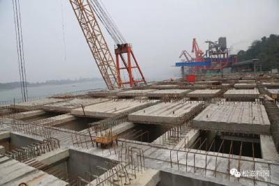 项目进展：松滋临港江畔 巨型平台加速“生长”