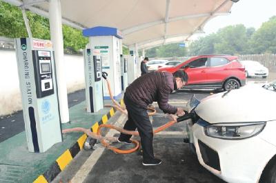 荆州市新能源汽车约有1500余辆 渐受市场青睐