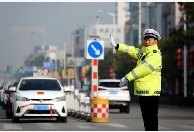 春节期间全国刑事警情、交通事故下降11.5%、42.3%