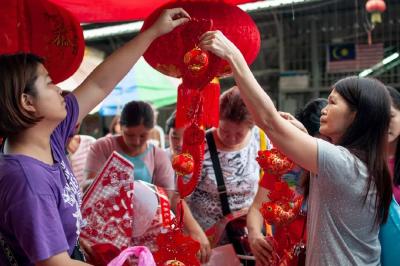 原来除了中国，这些地方春节也是法定假日！