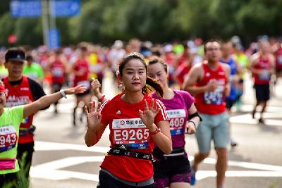 中国马拉松全年大数据：日均4.3场，杜绝“递国旗”重演