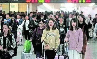 荆州客运枢纽站将迎清明节客流高峰 请提前购票