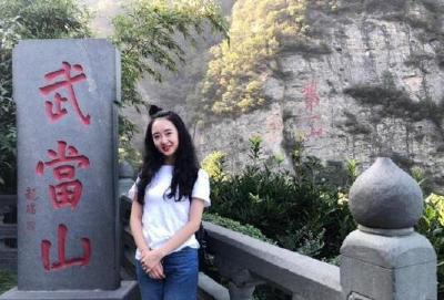 还未毕业已通过面试 荆州女孩签约世界最壕机场免税店