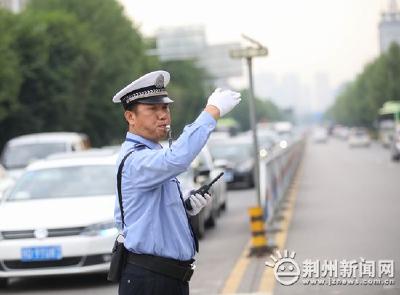 退伍不褪色--记市公安局交管局三大队辅警赵永红