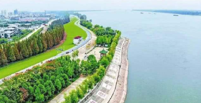 江陵县1.8亿元打造沿江绿色生态风光带