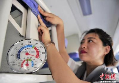 走路都烫脚！地表温度可达70℃！又一波高温来袭！