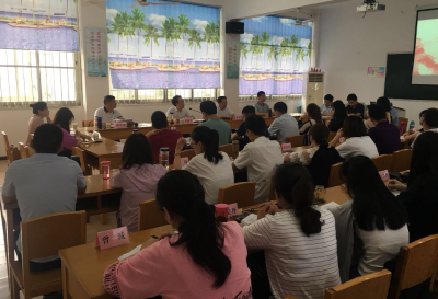 市社会主义学院夏季党外人士培训班学员座谈会召开