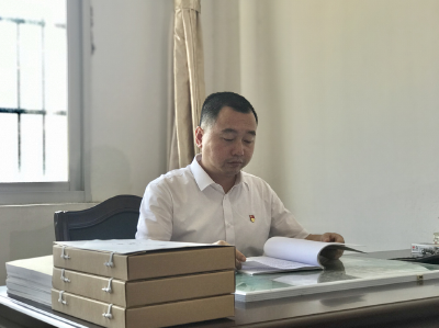 优秀纪检干部丨伍毅：正气凛然 惩贪打腐