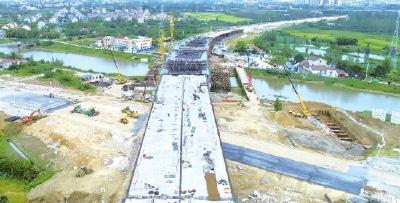 中国能建葛洲坝集团荆州项目部推进复兴大道建设纪实