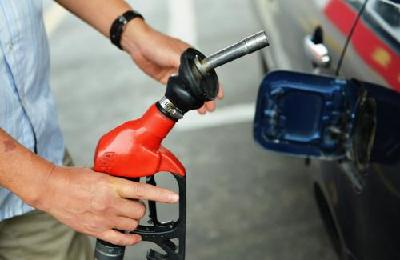@荆州司机：9月3日油价又要调整 是涨还是跌？ 
