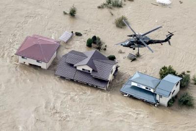 “海贝思”登陆日本致8人死亡24人失踪，东京经历60年来最强台风