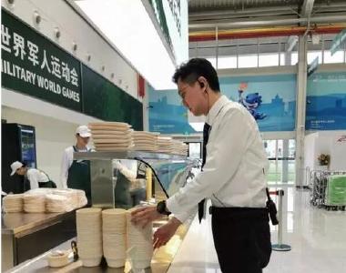 荆州农产品“进军”军运会 每天提供鱼汤6000罐