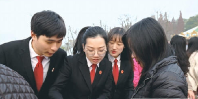 荆州区法院探索青年干警队伍建设机制 激发司法新活力！