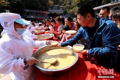 上千人排队，“一元午餐”又来了！这份午餐可不一般！