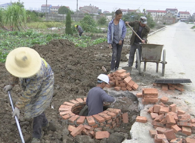 沙市区锣场镇：搭建就业平台 解决困难群众的实际问题