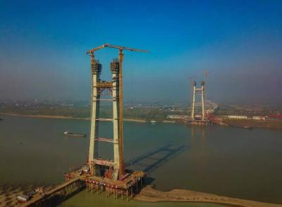  洪湖至赤壁长江公路大桥预计2020年实现主塔封顶