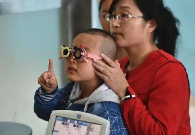 细思极恐！中国儿童青少年总体近视率超五成