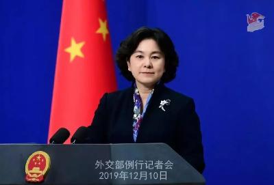 外交部回应美方涉疆言论：羡慕可以 抹黑不接受