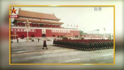 齐短发、“S弯”……新中国第一批受阅女兵的标配发型，好美！