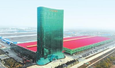 无人机拍摄荆州开发区新地标 大楼主体结构完工