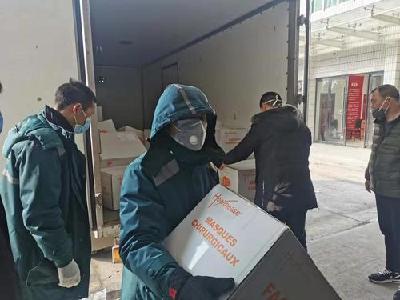 48分钟，防疫物资第一时间送达荆州市红十字会