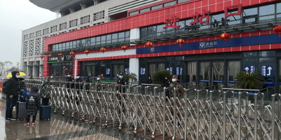 直击一线：荆州客运站、火车站暂时关闭停运 做好病毒防控