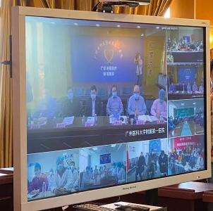 钟南山：鉴别流感和新冠肺炎是当务之急 