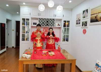 疫情面前 荆州“90后”新人在家举办特别婚礼