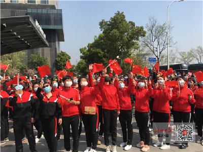 “再见了，荆州！”广东、海南援荆医疗队含泪撤离，谢谢你，为荆州拼过命！