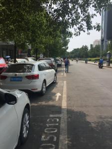 18日起，荆州中心城区道路停车及封闭停车场陆续恢复正常收费 