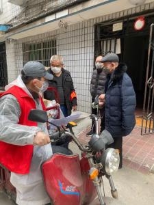 战“疫”群英谱丨肉联路社区五星三村小区 钟厚荣：服务群众，战“疫”有我！  