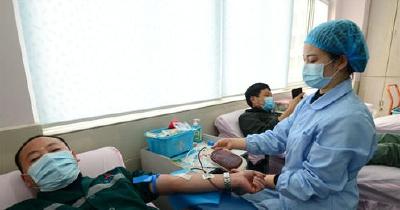 “为爱行动，热血逆行”，市中心血站组织义务献血活动