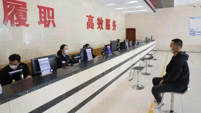 今日起，荆州城区逐步恢复机动车驾驶人考试业务