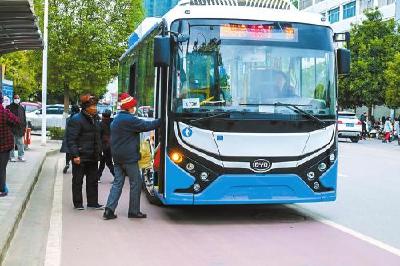 4月16日起，荆州城区公交车爱心卡、老年卡和学生卡优惠重启！