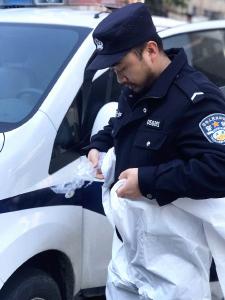 【抗疫群英谱】“大胡子警察”杜雄：坚守83天 转运发热病人