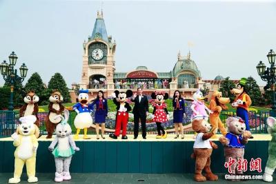 上海迪士尼乐园重新开放！全球首个！ 