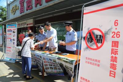 严厉打击毒品犯罪荆州法院在行动