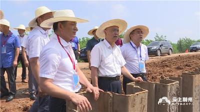 何光中赴监利、石首检查防汛抢险工作