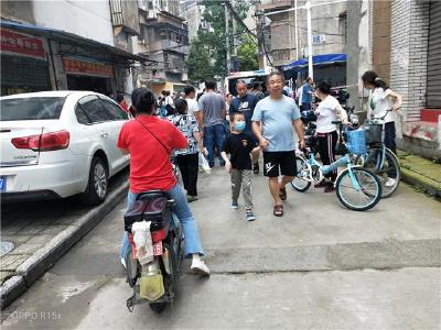 突发！兴盛街一居民家中液化气爆炸，相关部门紧急处置确保居民安全