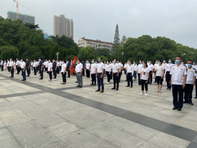 许下对党和人民的庄严承诺！荆州市市直单位上半年新发展党员集中宣誓 