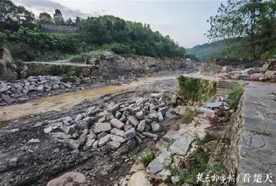  牛车挡水坝被冲毁 松滋卸甲坪网红“打卡地”将重建