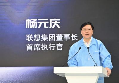 5G折叠屏手机，在武汉下线啦！