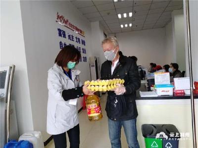 抗疫群英谱——吴代红：全力以赴做好社区疫情防控工作