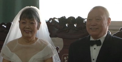 湖北荆州：一张迟到50年的婚纱照 一个白头到老的承诺